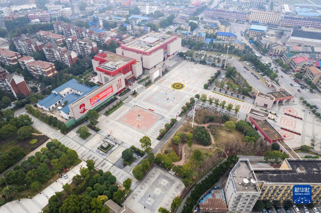 习*平近**总书记关切事丨新时代，这座丰碑持续激发崇德向善磅礴伟力