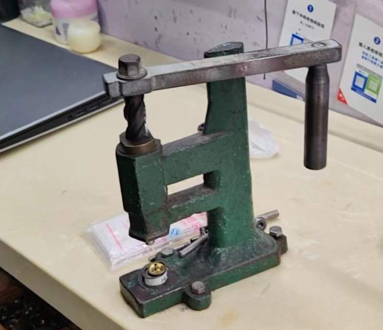 坚守上海人的持家有道，小小钮扣店开了40多年！阿姨妈妈说是“宝库”，主动多付钱希望能一直开下去|魔都宝藏小店⑦