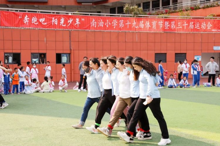 奔跑吧少年中小学生运动会开幕式,奔跑吧少年阳光足球赛