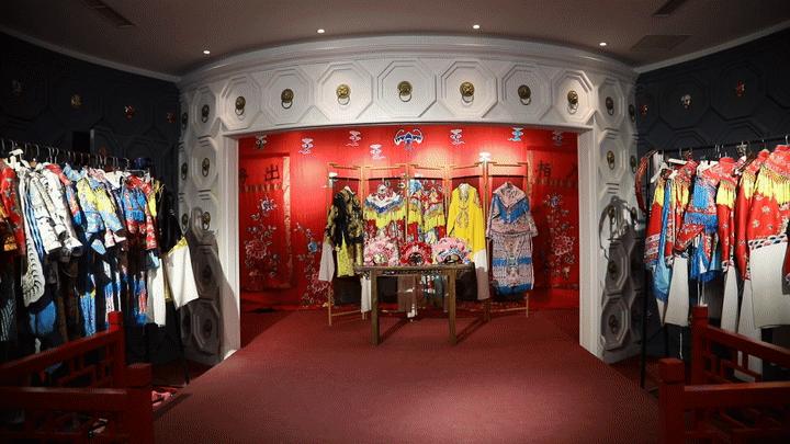 全球连线|“一线看信心”Vlog：老地标“春之旅”，见证消费繁荣复苏