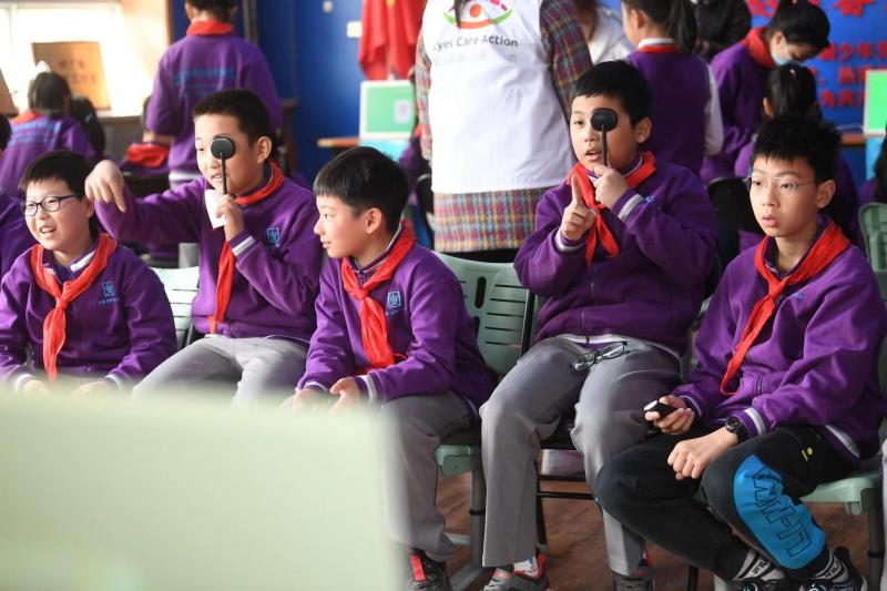 小学学校要求学生做视力建档,呼家楼中心小学视力检查