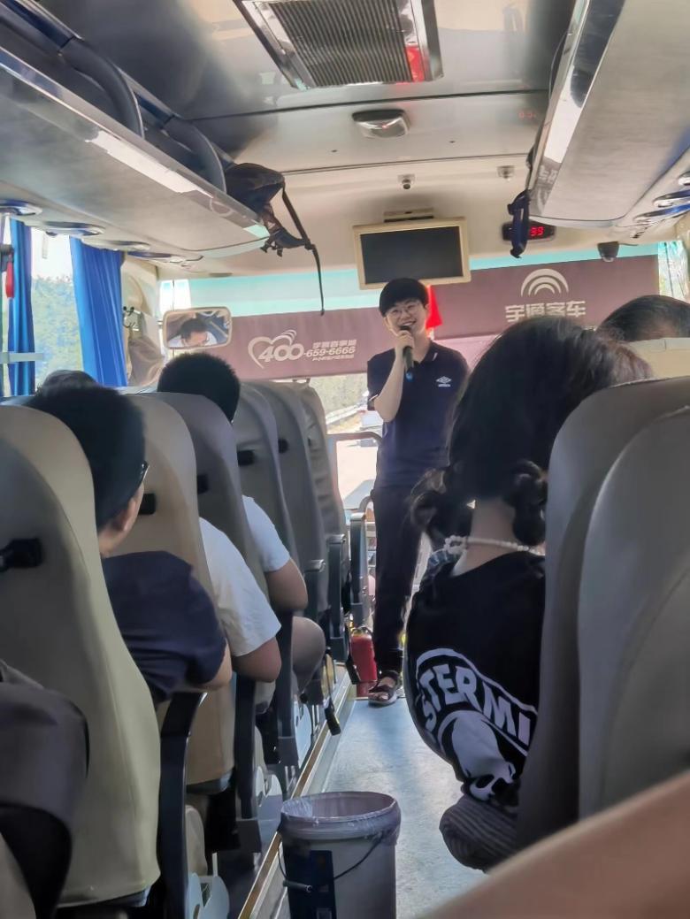 加油旅游团,加油旅游从业者