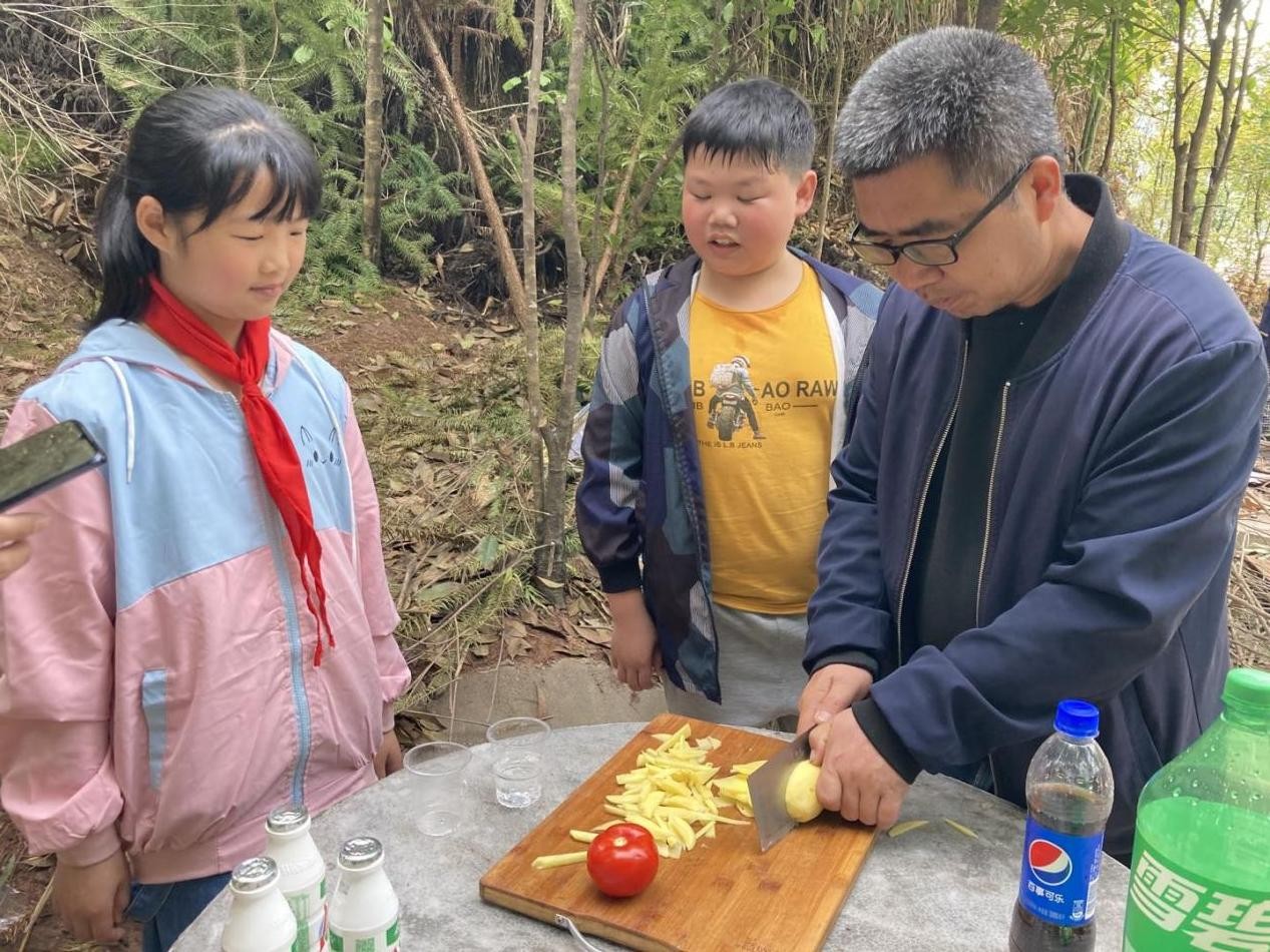劳动教育培养学生的创新能力,劳动教育提升学生素质