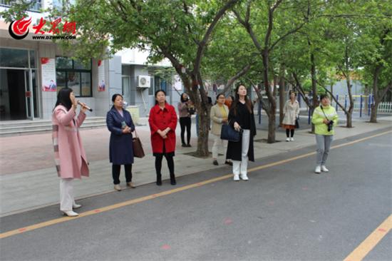 临朐县南苑小学教育考察团到潍坊市实验小学考察交流