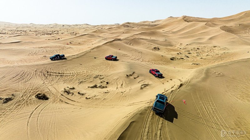 乌兰布和沙漠猛禽翻车后续,福特f-150猛禽图解