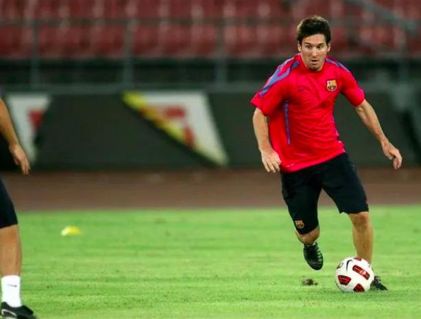 梅西中国行唯一一次踢满的比赛,梅西来中国2023比赛