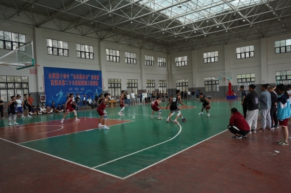 让阳光洒满校园,让运动充满阳光