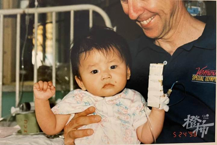 23岁外国女孩奔赴万里来寻亲,美国女孩千里来江苏寻亲