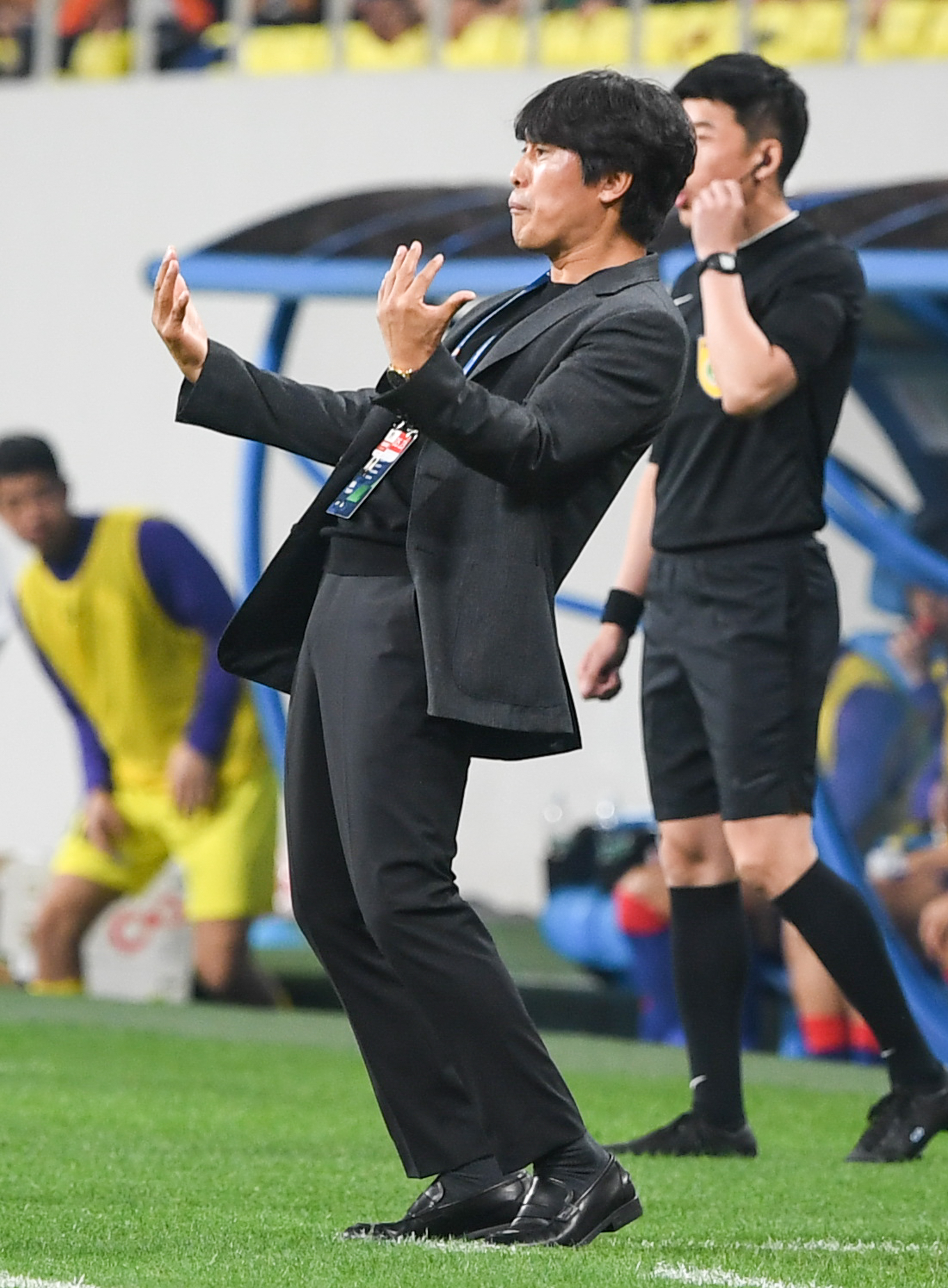 中超成都蓉城胜长春亚泰,中超上海申花0-2成都蓉城视频