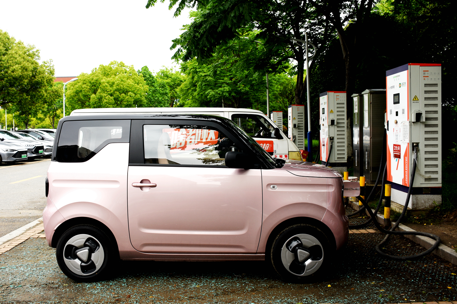 观网测评|吉利熊猫mini：我有快充，势如破竹