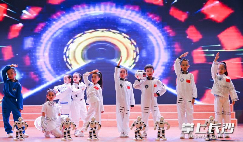 小学科技节比赛项目有哪些,学校科技节开幕式小实验