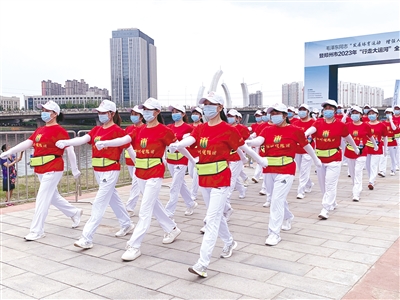 发展体育运动增强人民体质新口号,发展体育增强人民体质题词图片
