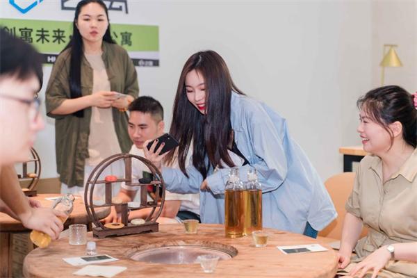 鍚堣偉绉戝垱鍒涙柊楂樺湴,鍒涘瘬鍏瘬鍚堣偉