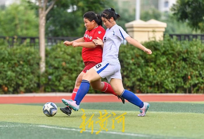 最美主场,小学女足足球比赛