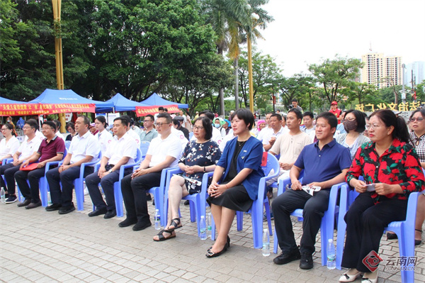 蒙自市在红河州率先启动低视力儿童康复项目