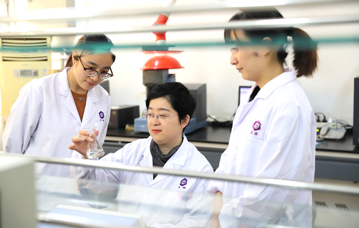 蝶变泉城·木兰礼赞|李枝芳:“匠心报国”伴她走过30年研发路