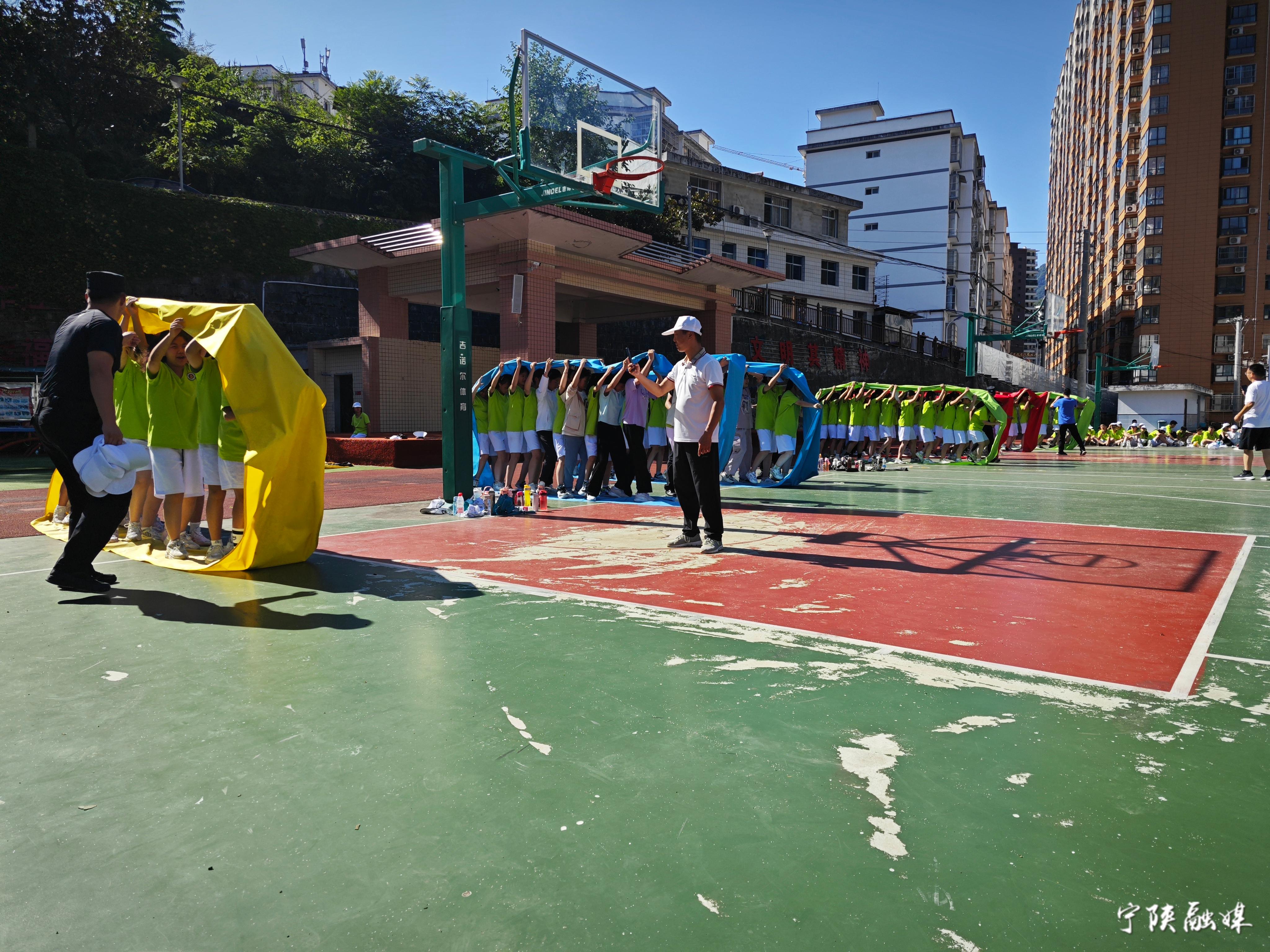 青少年进森林丨筒车湾戏水、结营联欢......在宁陕研学游的第四天