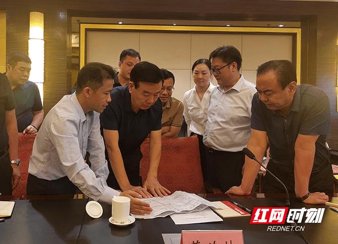 观潮的螃蟹,观潮的螃蟹是谁