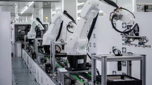 蓝思科技向优秀的人学习,蓝思科技还能创新高吗