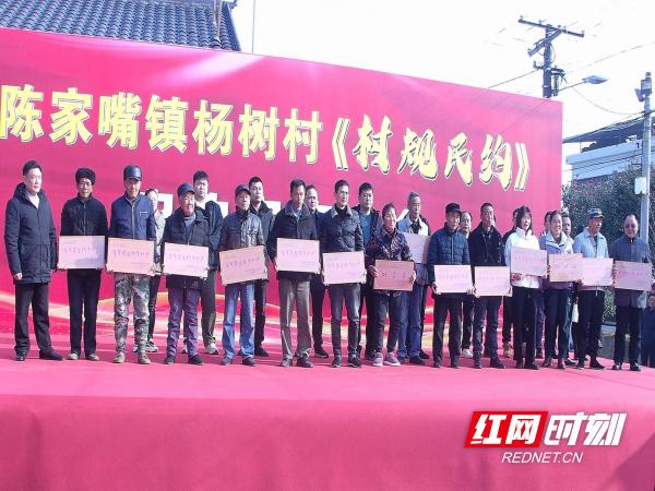 社区志愿者组织促基层治理,引导和动员志愿者参与基层治理