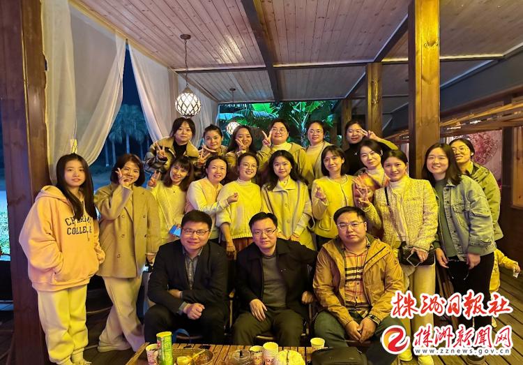 凝心聚力再出发同心筑梦谱新篇,凝心聚力再出发团结奋进新征程